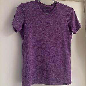 Patagonia Women’s Capilene Cool Daily Shirt V-neck Small